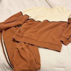 Bohme Rust and Cream Lounge Set